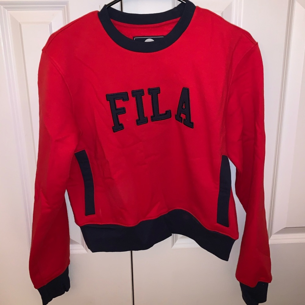 Cropped Fila Sweatshirt